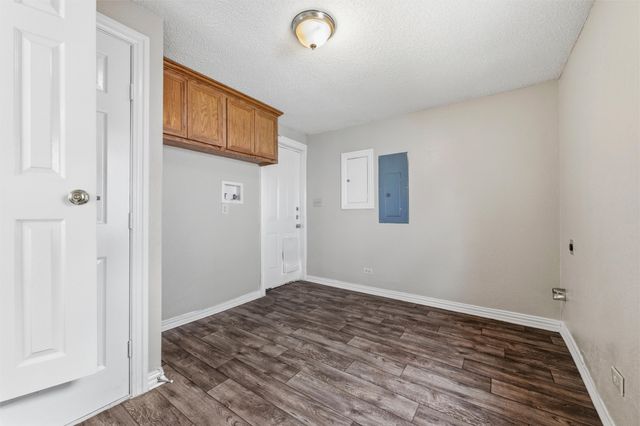 317 12th Street, Grand Prairie, TX 75051