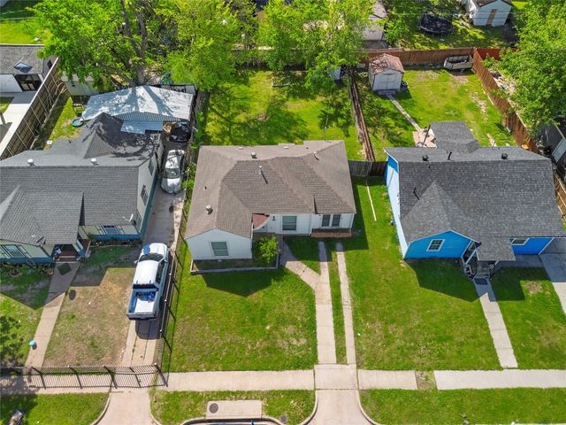 317 12th Street, Grand Prairie, TX 75051