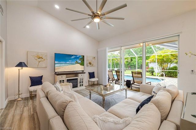 1059 Briarwood BLVD, Naples, FL 34104