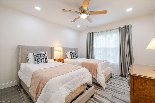 1059 Briarwood BLVD, Naples, FL 34104