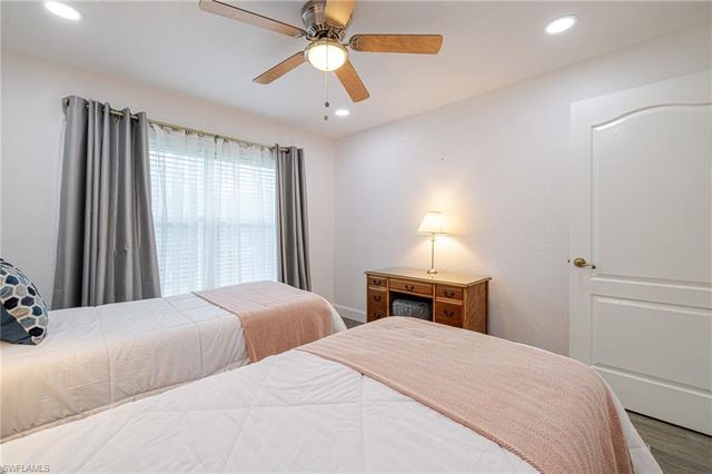 1059 Briarwood BLVD, Naples, FL 34104