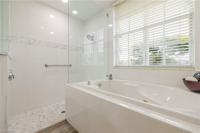 1059 Briarwood BLVD, Naples, FL 34104