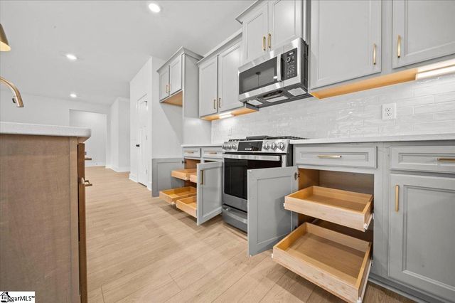 125 Wells Crossing Lane, Seneca, SC 29678