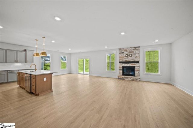 125 Wells Crossing Lane, Seneca, SC 29678