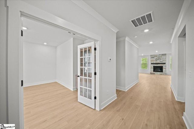 125 Wells Crossing Lane, Seneca, SC 29678