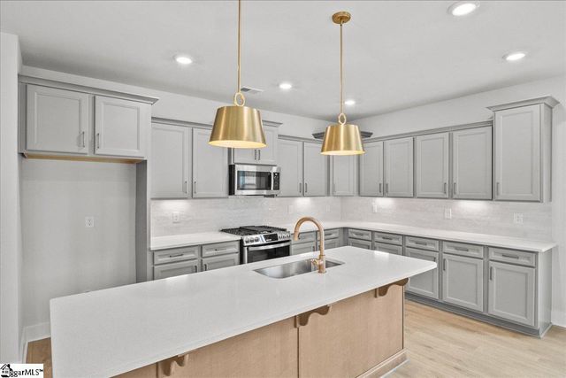 125 Wells Crossing Lane, Seneca, SC 29678