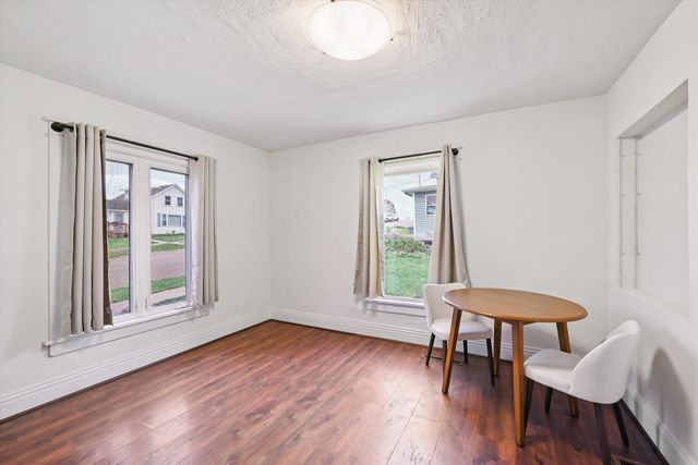 112 E Tuttle Street, Norway, IA 52318