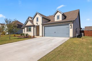 742 Buttercup Drive, Pilot Point, TX 76258