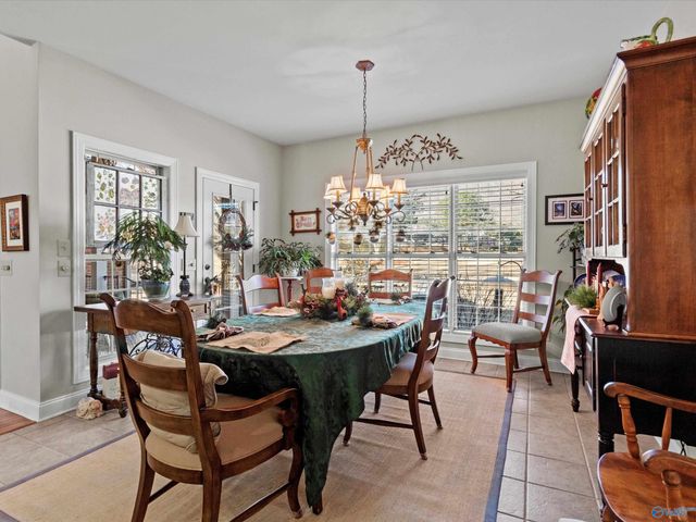 7102 Lost Pond Circle SE, Owens Cross Roads, AL 35763