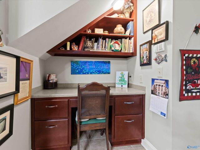 7102 Lost Pond Circle SE, Owens Cross Roads, AL 35763