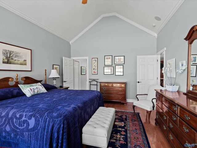 7102 Lost Pond Circle SE, Owens Cross Roads, AL 35763