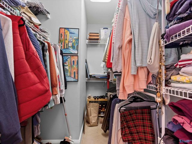 7102 Lost Pond Circle SE, Owens Cross Roads, AL 35763