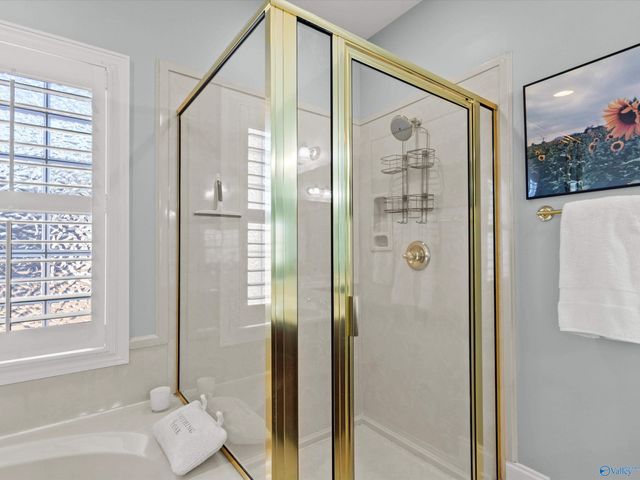 7102 Lost Pond Circle SE, Owens Cross Roads, AL 35763