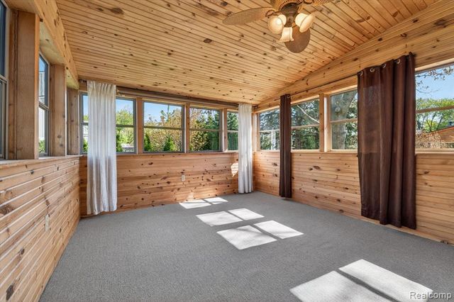 2476 Cedar Key Drive, Lake Orion, MI 48360