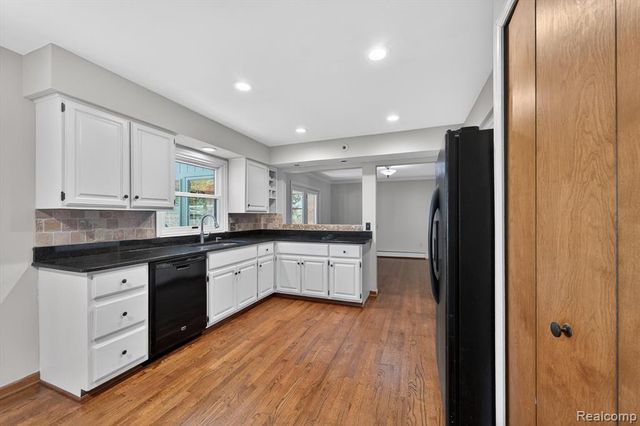 2476 Cedar Key Drive, Lake Orion, MI 48360