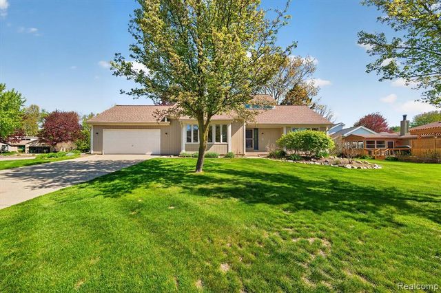 2476 Cedar Key Drive, Lake Orion, MI 48360