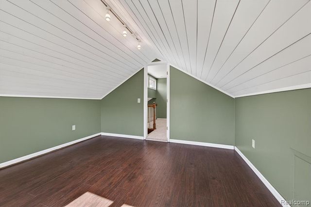 2476 Cedar Key Drive, Lake Orion, MI 48360