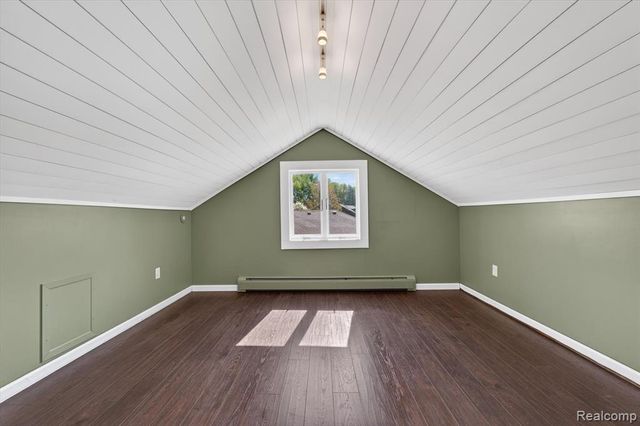 2476 Cedar Key Drive, Lake Orion, MI 48360