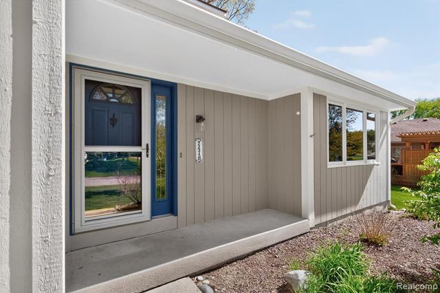 2476 Cedar Key Drive, Lake Orion, MI 48360