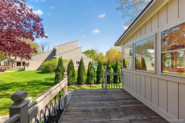 2476 Cedar Key Drive, Lake Orion, MI 48360