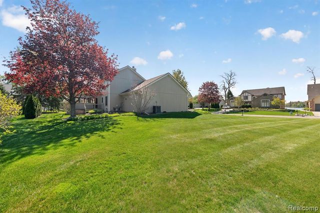 2476 Cedar Key Drive, Lake Orion, MI 48360