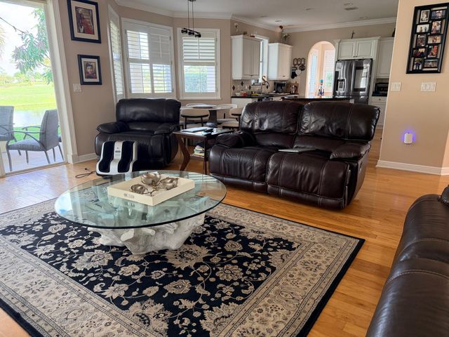 2285 Ridgewood Circle, Royal Palm Beach, FL 33411
