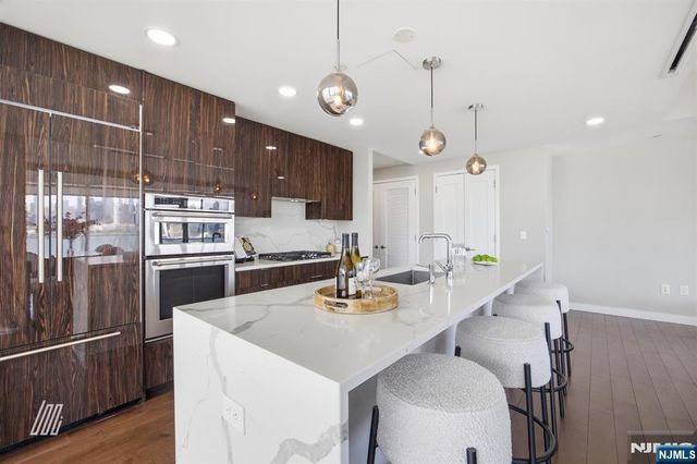800 Ave At Port Imperial Boulevard 806, Weehawken, NJ 07086