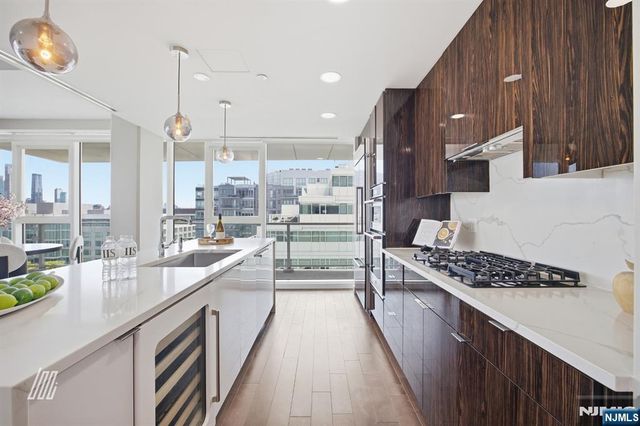 800 Ave At Port Imperial Boulevard 806, Weehawken, NJ 07086