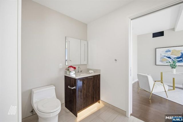 800 Ave At Port Imperial Boulevard 806, Weehawken, NJ 07086