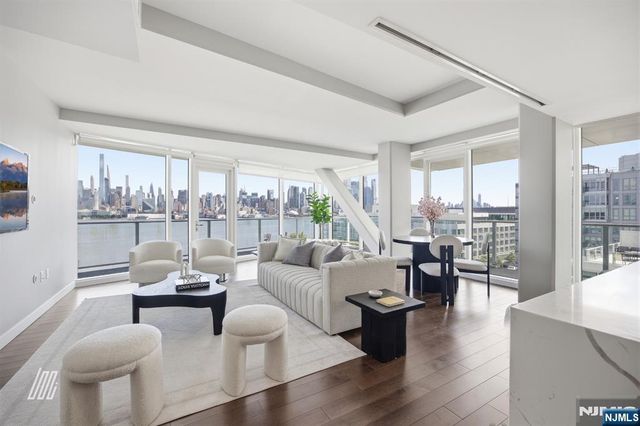 800 Ave At Port Imperial Boulevard 806, Weehawken, NJ 07086