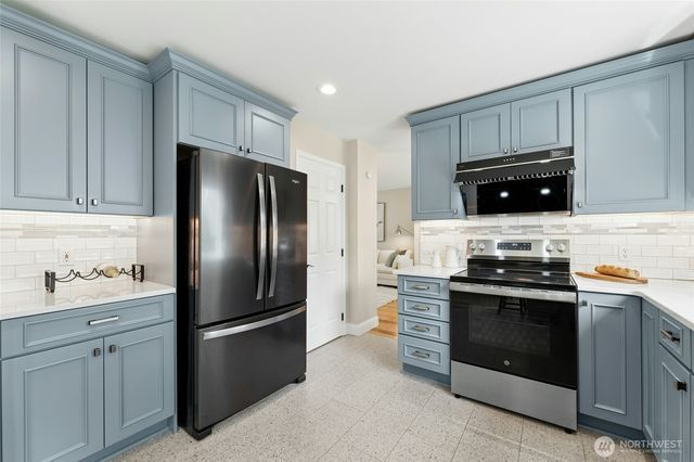 12217 NE 97th Street, Kirkland, WA 98033