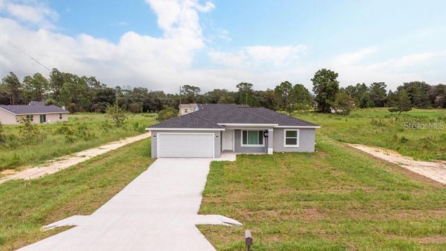 151 MALAUKA ROAD, Ocklawaha, FL 32179