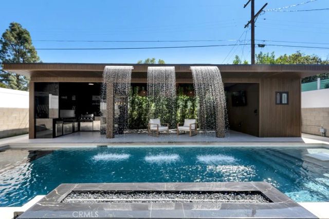13342 Friar Street, Valley Glen, CA 91401