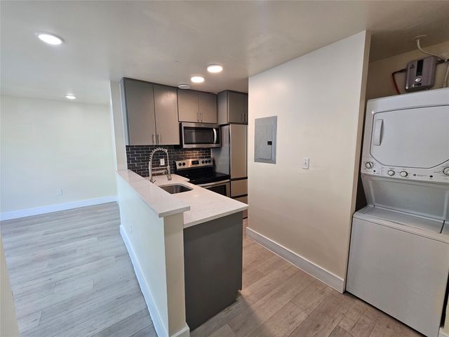 4806 Virginia Avenue 110, Dallas, TX 75204