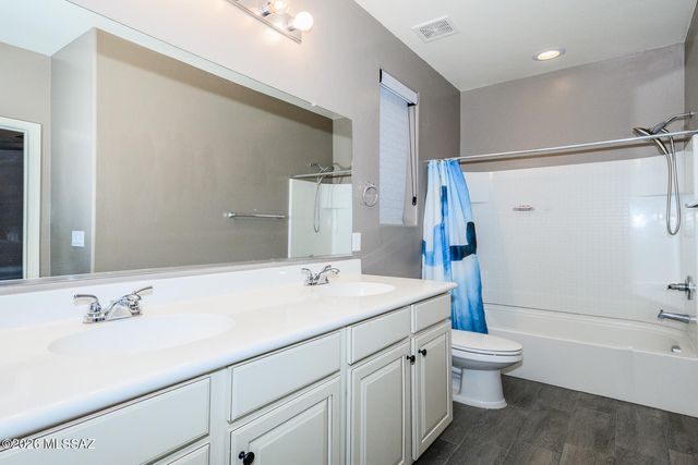 112 E Adytum Place, Vail, AZ 85641
