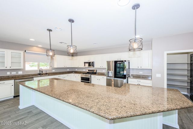 112 E Adytum Place, Vail, AZ 85641