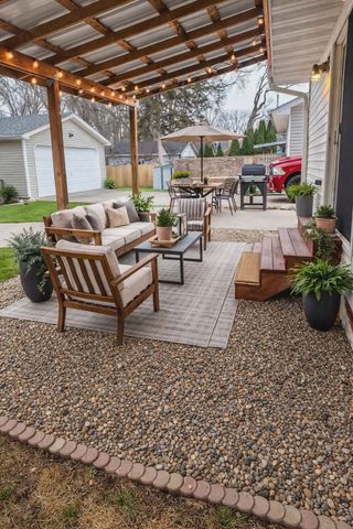 613 SW 61st Street, Des Moines, IA 50312