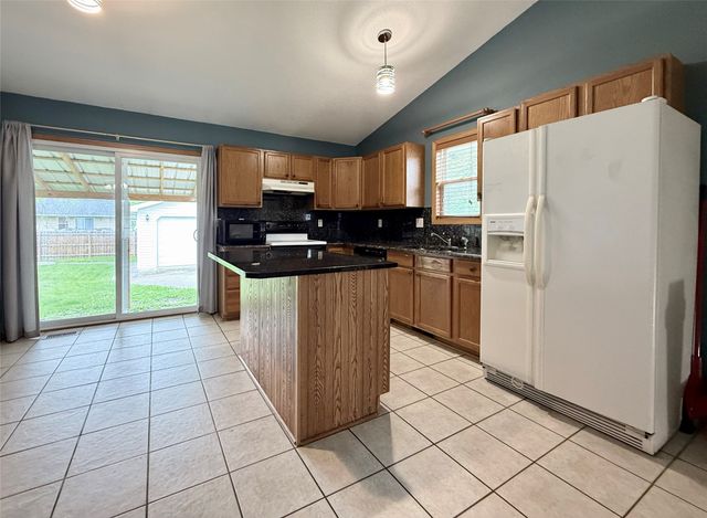 613 SW 61st Street, Des Moines, IA 50312
