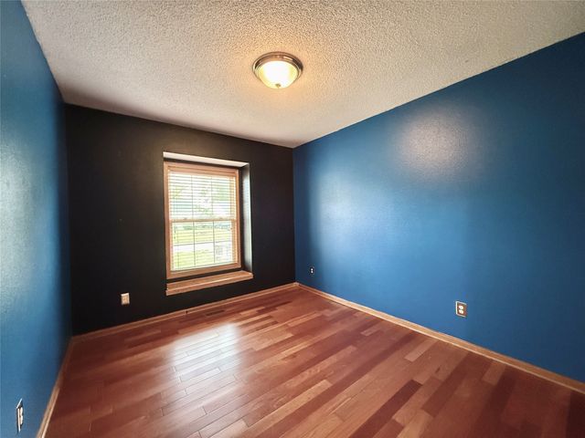 613 SW 61st Street, Des Moines, IA 50312