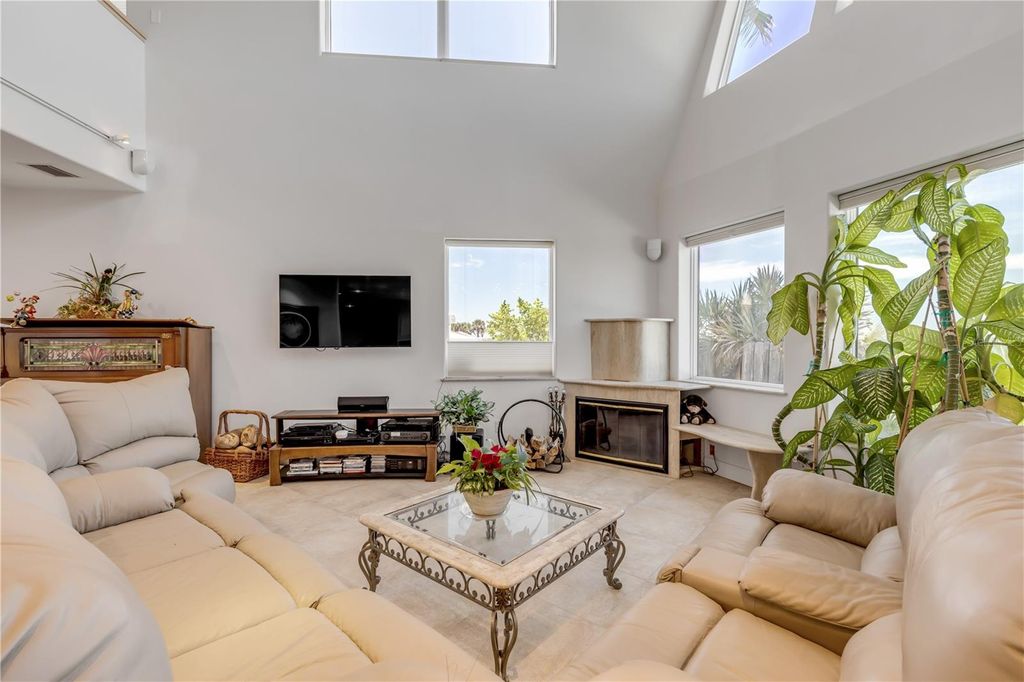 Image 12 of property listing at 1209 N ATLANTIC AVENUE, New Smyrna Beach, FL 32169