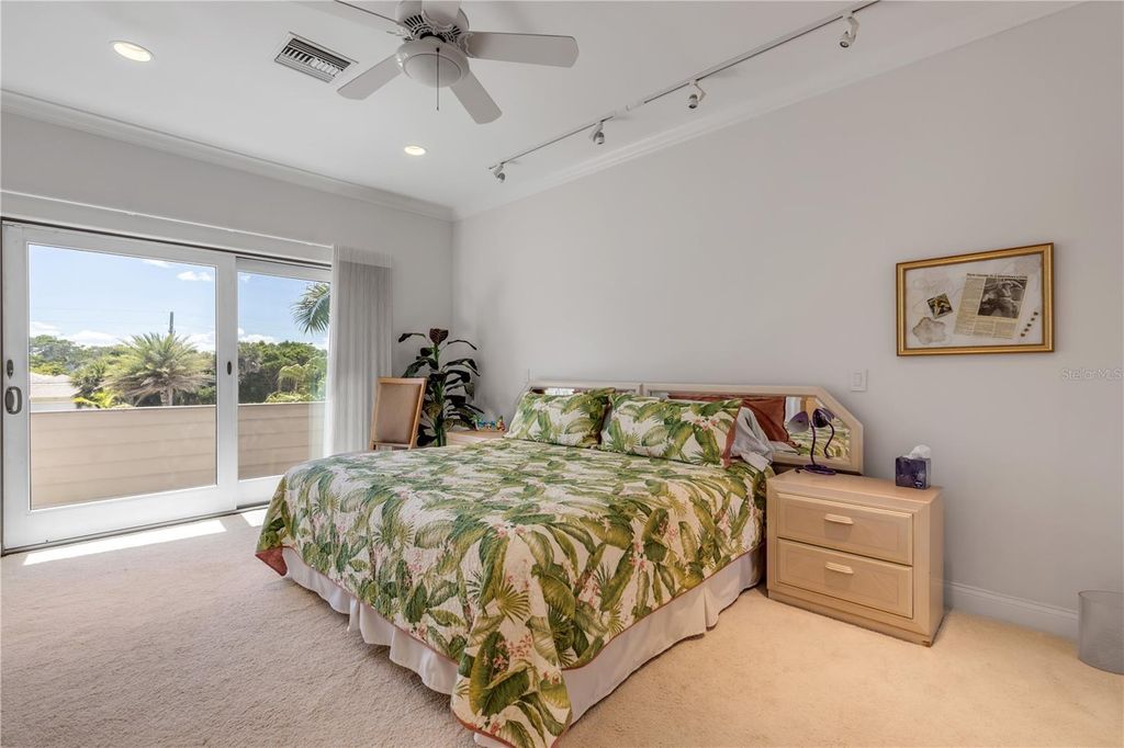 Image 27 of property listing at 1209 N ATLANTIC AVENUE, New Smyrna Beach, FL 32169