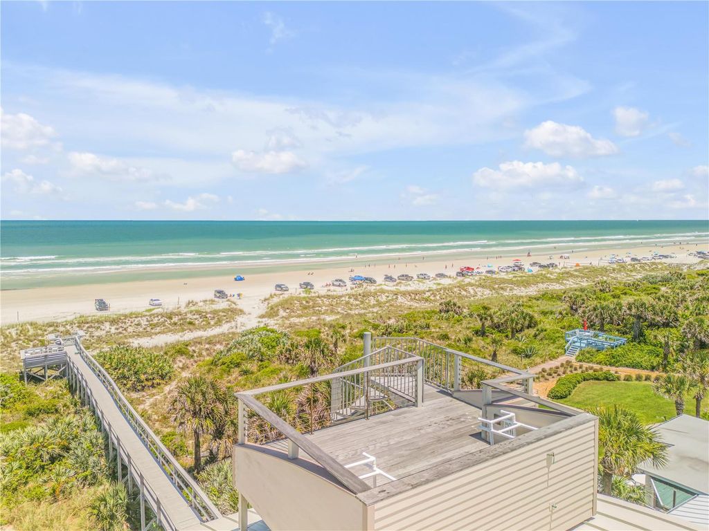 Image 54 of property listing at 1209 N ATLANTIC AVENUE, New Smyrna Beach, FL 32169