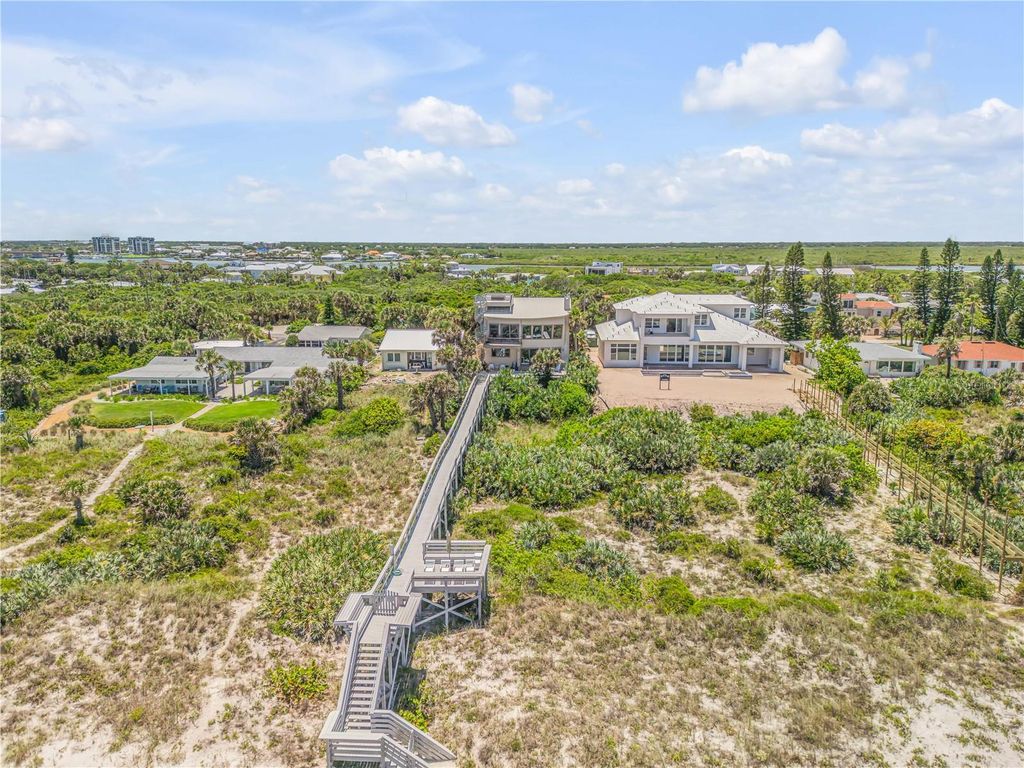 Image 80 of property listing at 1209 N ATLANTIC AVENUE, New Smyrna Beach, FL 32169