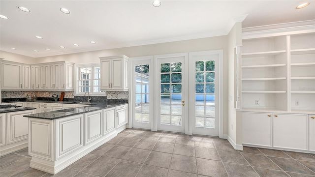 916 MACEWEN DRIVE, Osprey, FL 34229