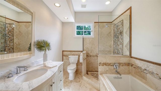 916 MACEWEN DRIVE, Osprey, FL 34229
