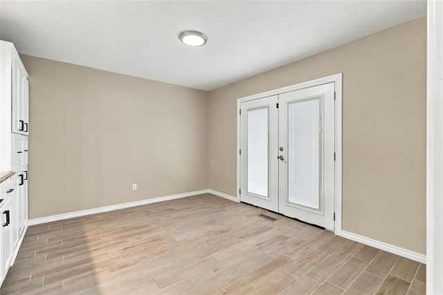 5801 NW 70th Street, Warr Acres, OK 73132