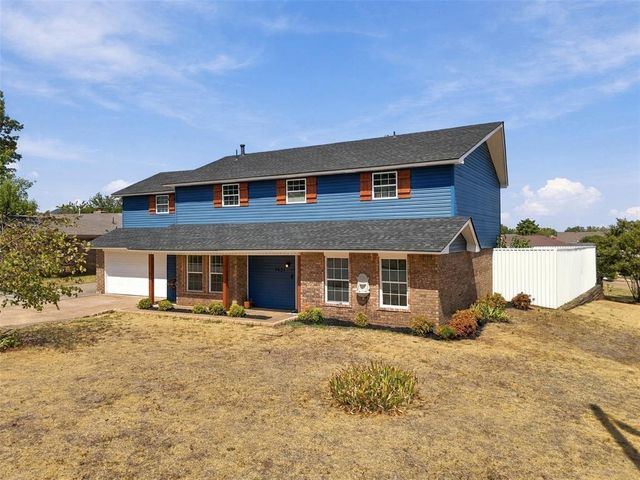 5801 NW 70th Street, Warr Acres, OK 73132