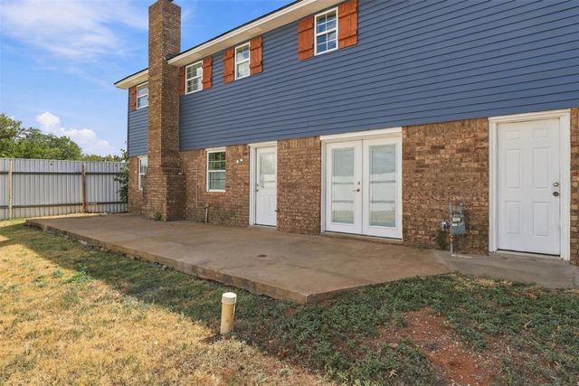 5801 NW 70th Street, Warr Acres, OK 73132