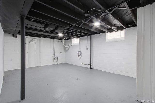 14921 Bringard Drive, Detroit, MI 48205