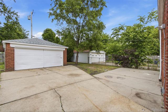 14921 Bringard Drive, Detroit, MI 48205